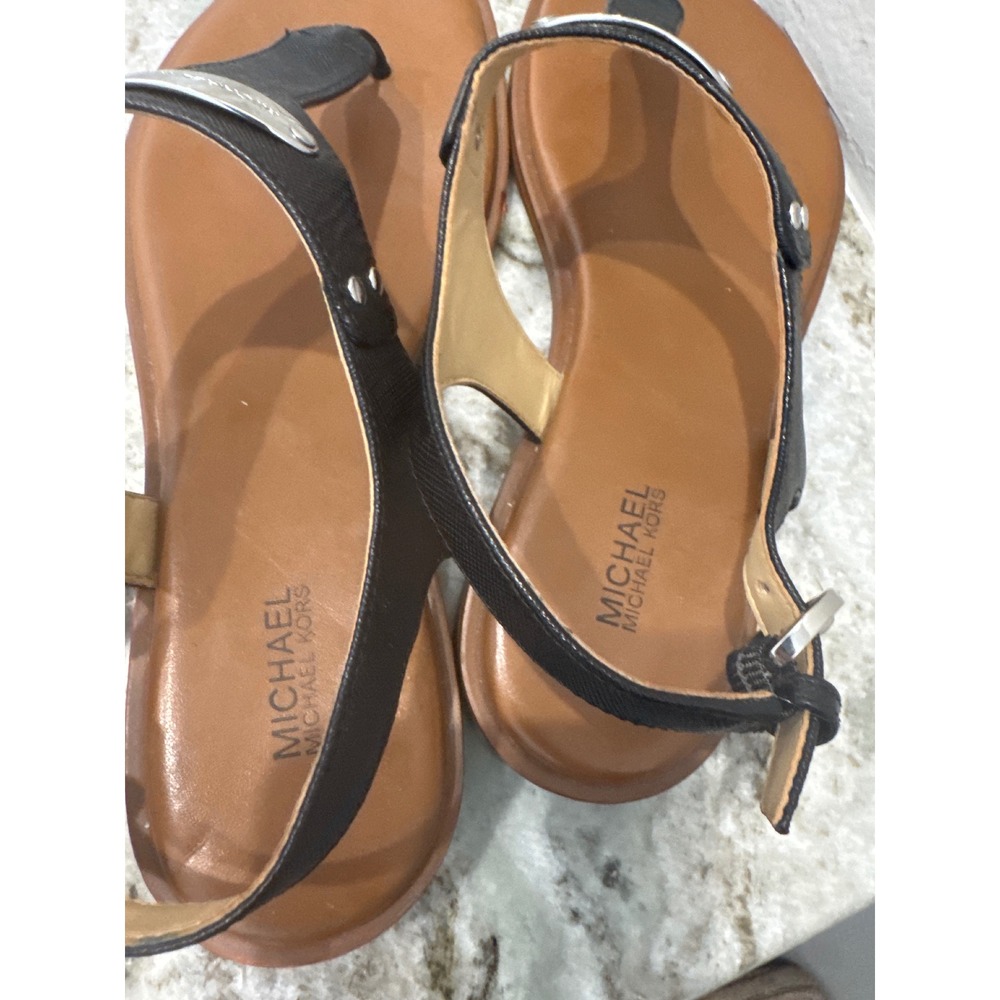MICHAEL Michael Kors MK Plate thong sandals with a silver-tone logo plaque 8.5 - Picture 5 of 10